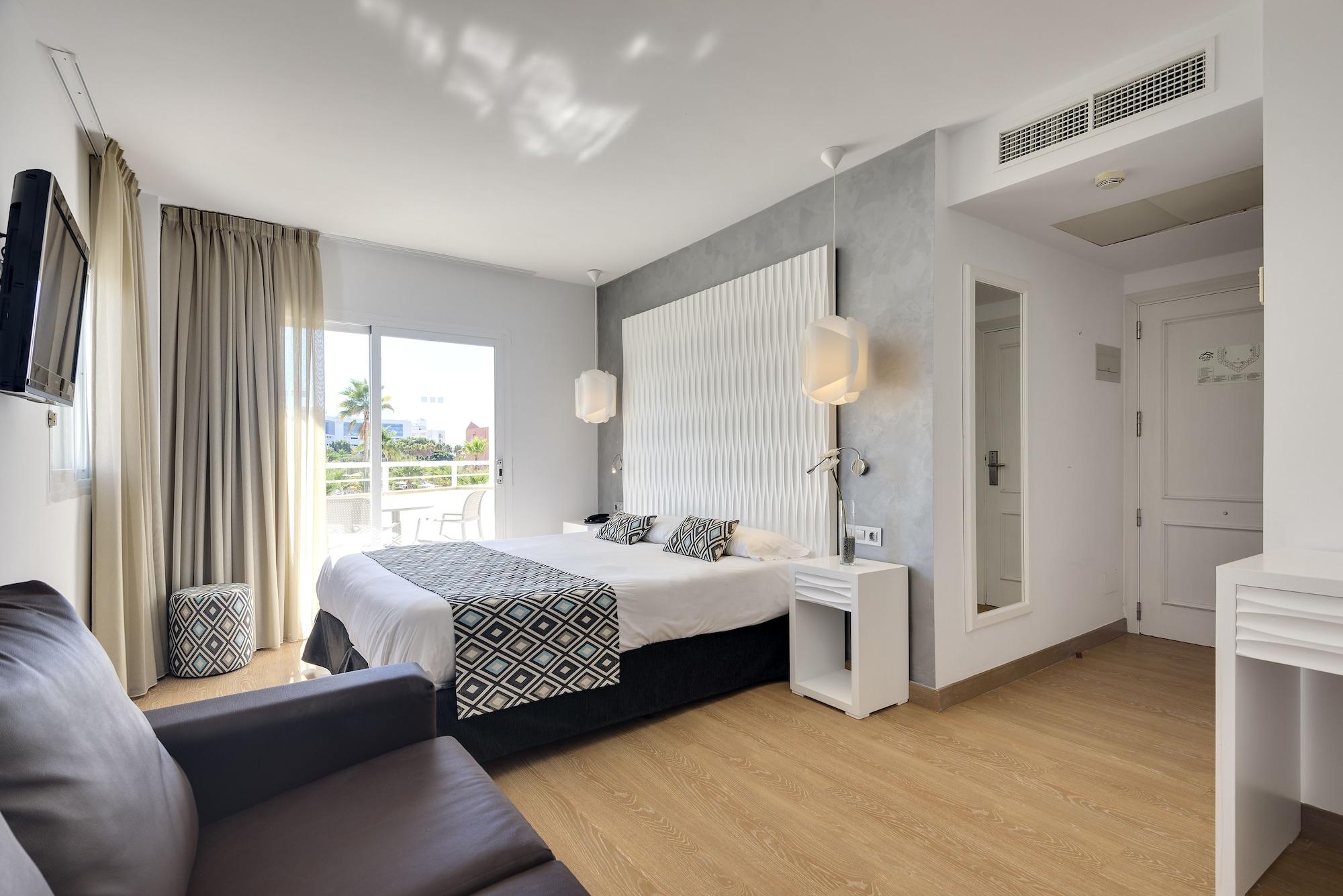 Cala Millor Garden Hotel - Adults Only Dış mekan fotoğraf